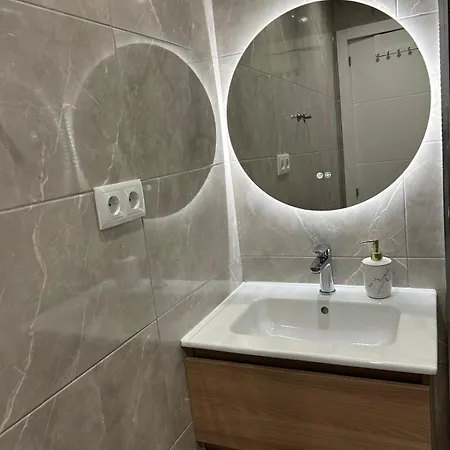 Sunny Apartment *